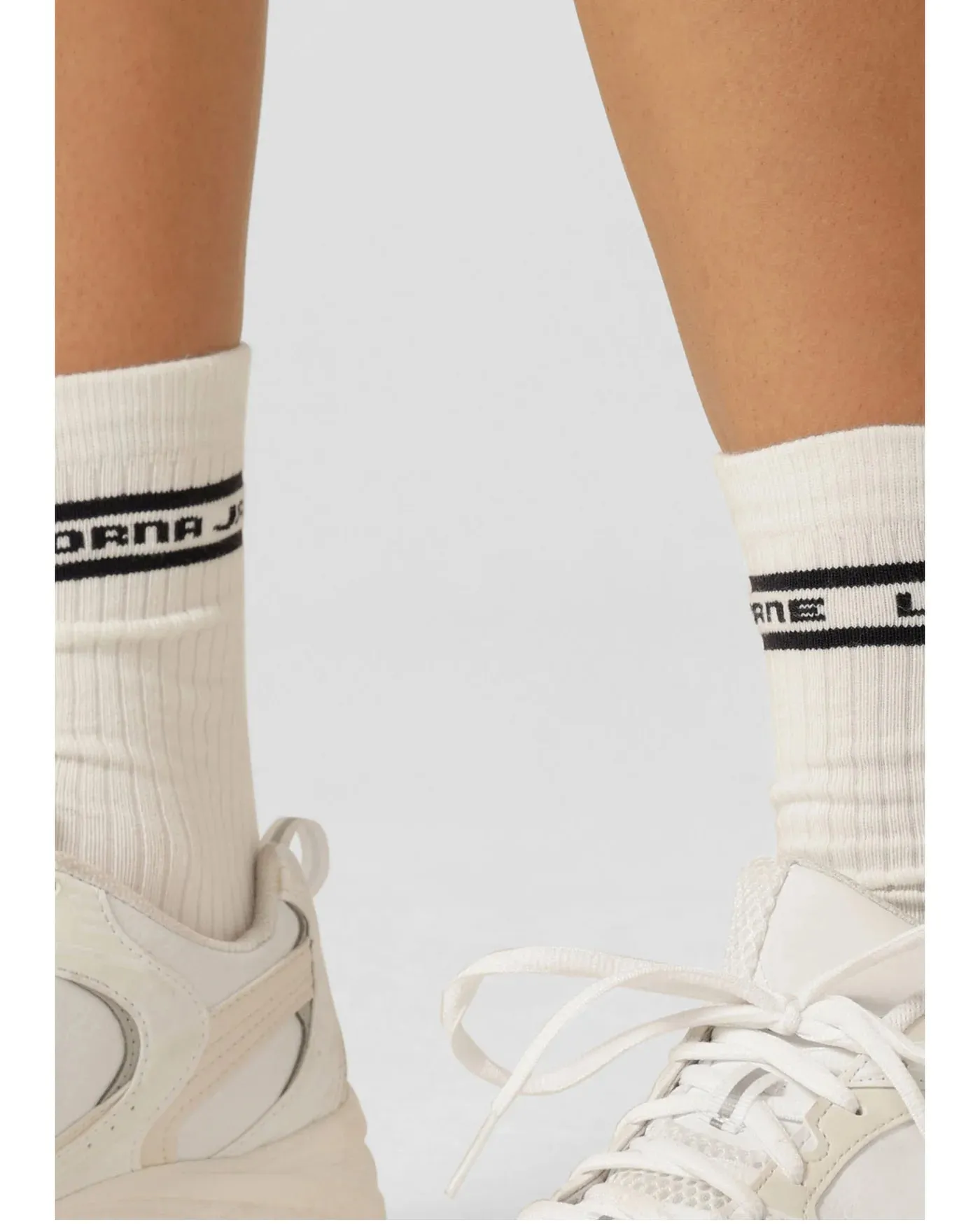 Lorna Jane Sporty Crew Sock - White/Midnight Blue